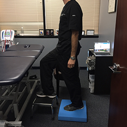 Include steep stance in your exercise routine for stronger legs and better Proprioception
